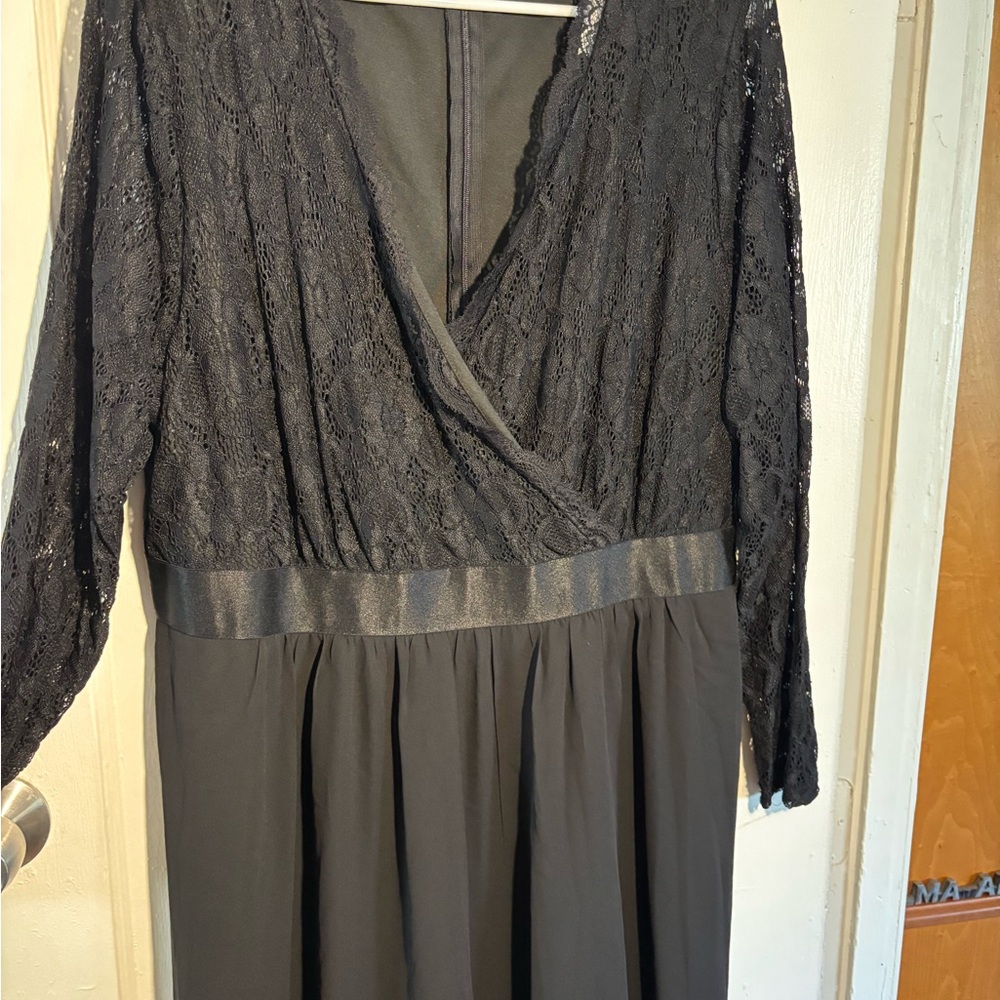 Elegant Black Lace Dress